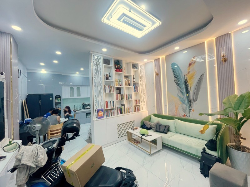 Bán nhà đẹp 4 tầng Nguyễn Văn Quỳ, Quận 7, 36m2 (4.5x8) chỉ 4.99 tỷ 2
