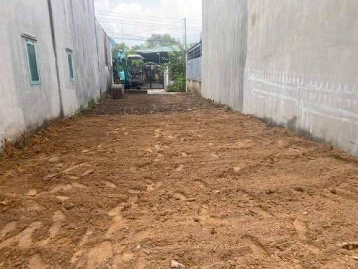 Cần bán Đất đường Quốc Lộ 50, Xã Bình Đông, Diện tích 100m², Giá Thương lượng 3