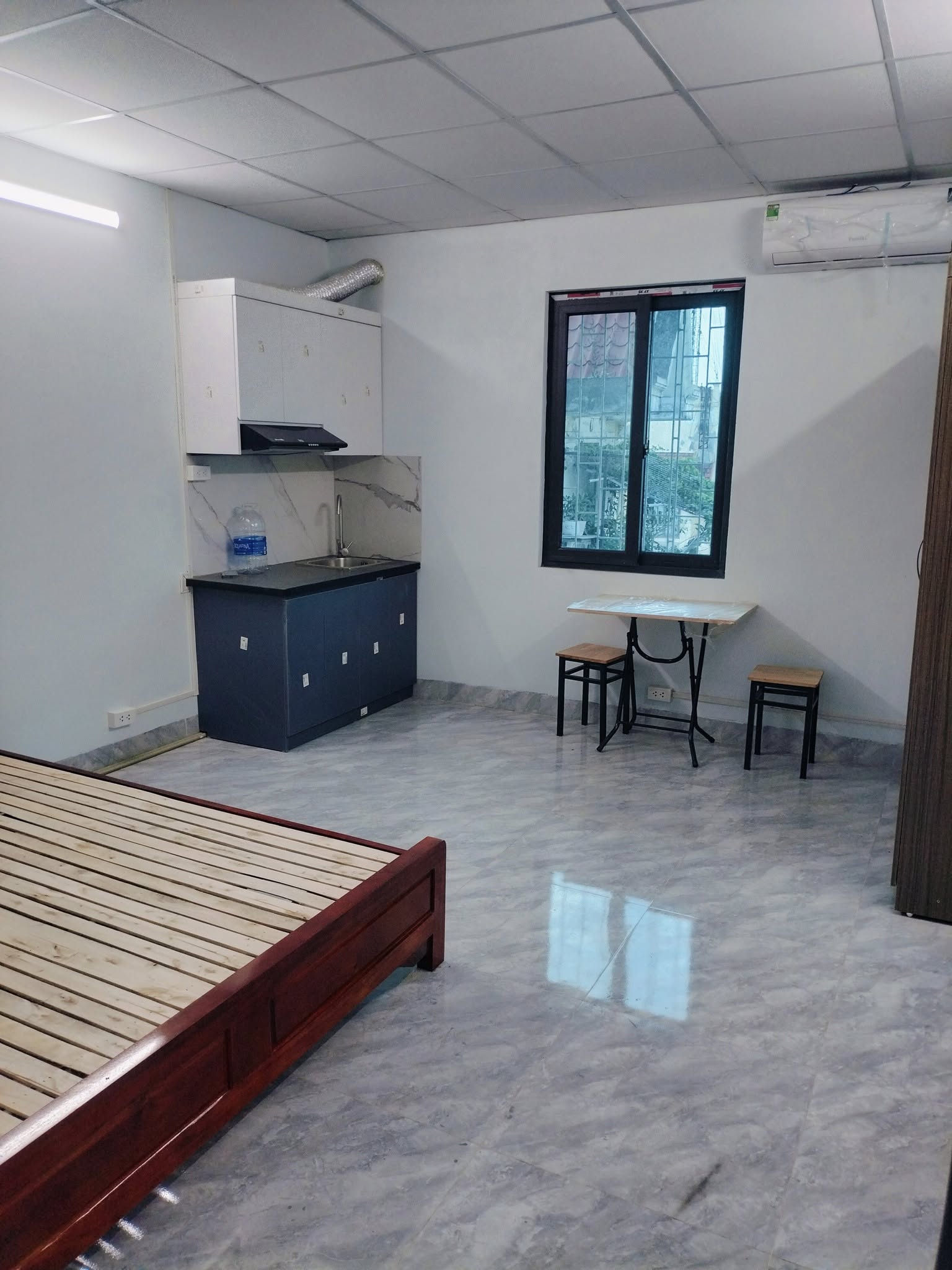 Cho thuê nhà làm CHDV, ở, VP 60m x 4T, 8 phòng full đồ giá 20tr tại Mai Động, Hoàng Mai