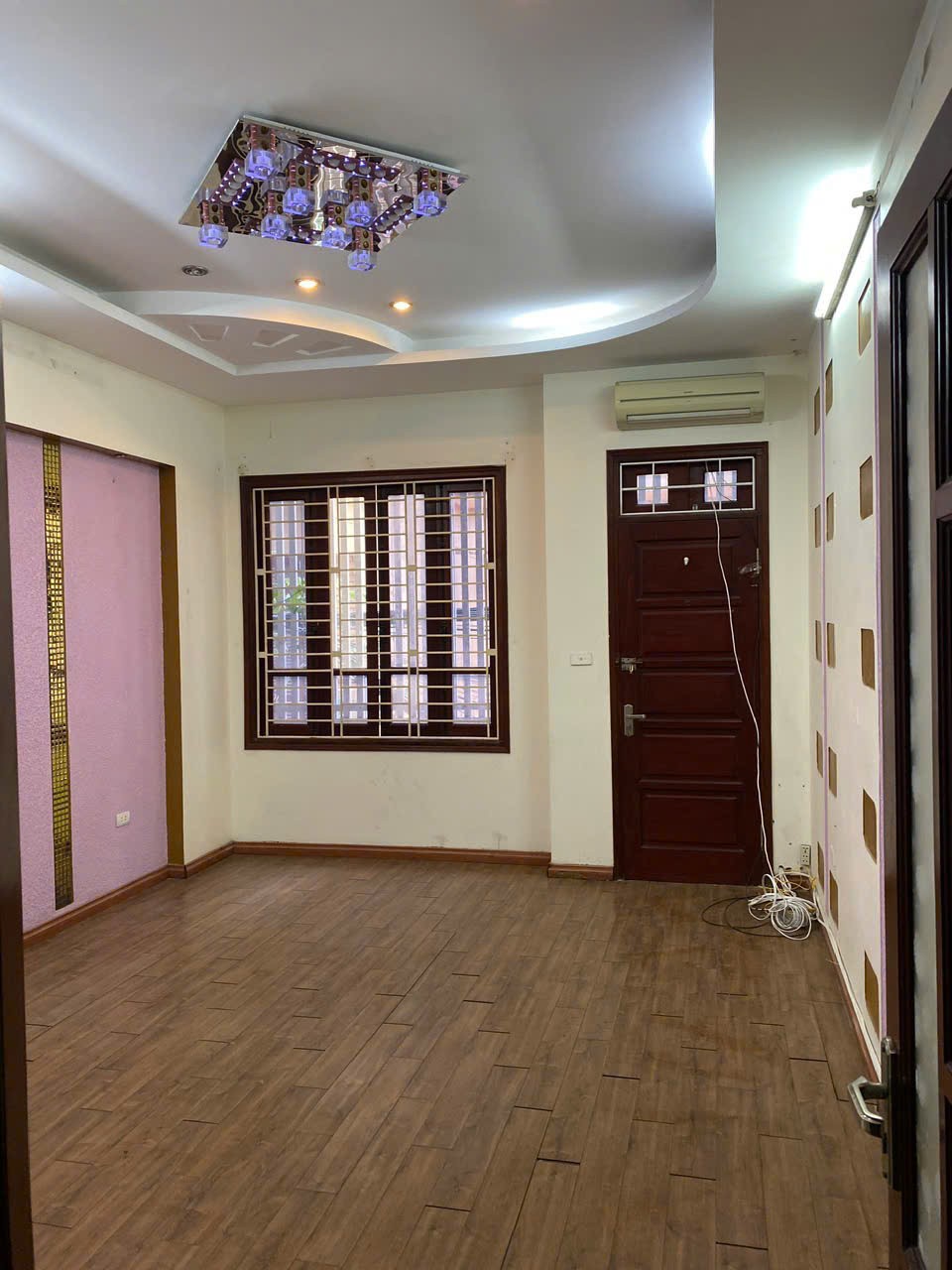 Cho thuê nhà ngõ ô tô thông - KD Thái Hà, quận Đống Đa 50m x 5T, 9PN5VS giá 24 triệu 2