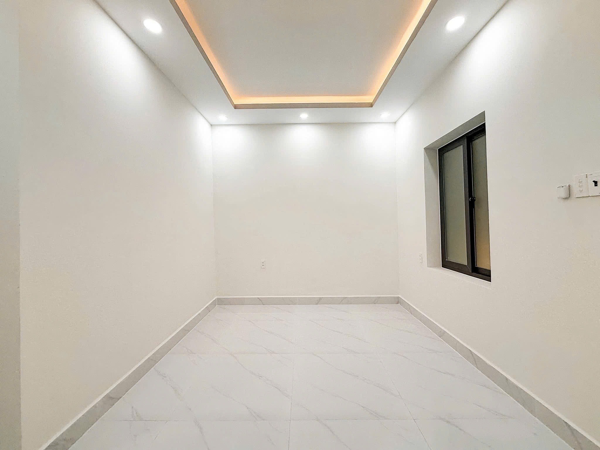 NHÀ MỚI 5 TẦNG 5PN 5WC GIÁP KHU D BÌNH THẠNH - 70m2 (4×17.5) VUÔNG A4 - GIÁ 13.8T 8