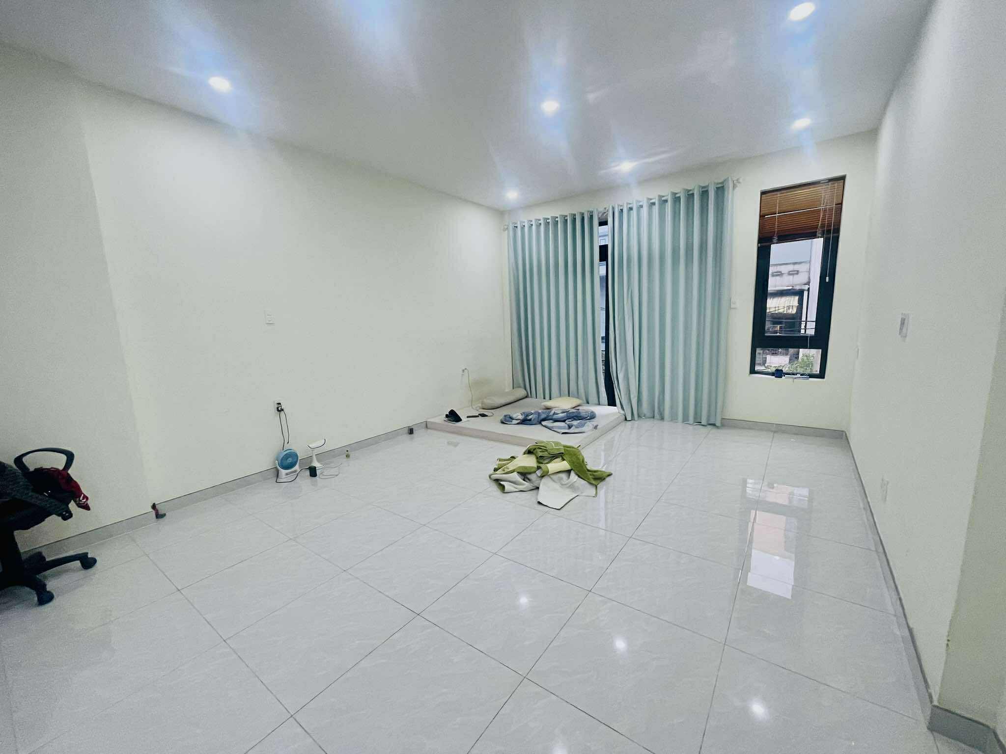 NHÀ LÊ QUANG ĐỊNH 4 TẦNG 135m2 NỞ HẬU, 7 PN ĐANG CHO THUÊ - GIÁ 19.9 TỶ 4