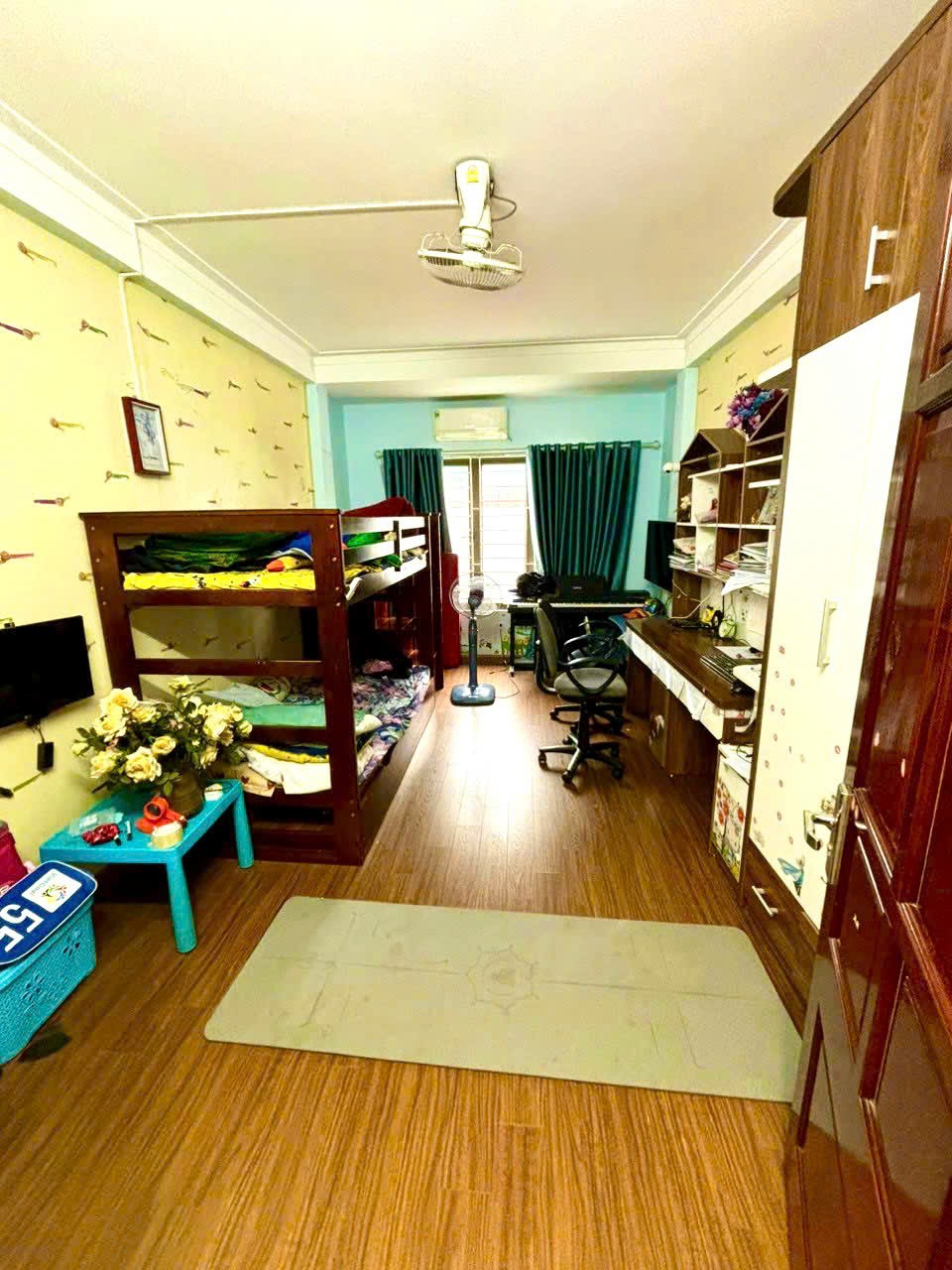 Bán nhà riêng 30m x 5T giá 7 tỷ tại  Minh Khai, quận Hai Bà Trưng, ngõ 3 gác tránh xe máy