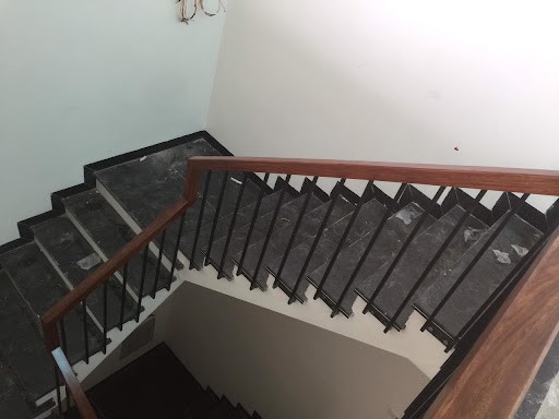 Nhà mình cho thuê nhà mới, lô góc, 98m2_ 4T; vỉa hè, Lạc Trung-29 Tr 3