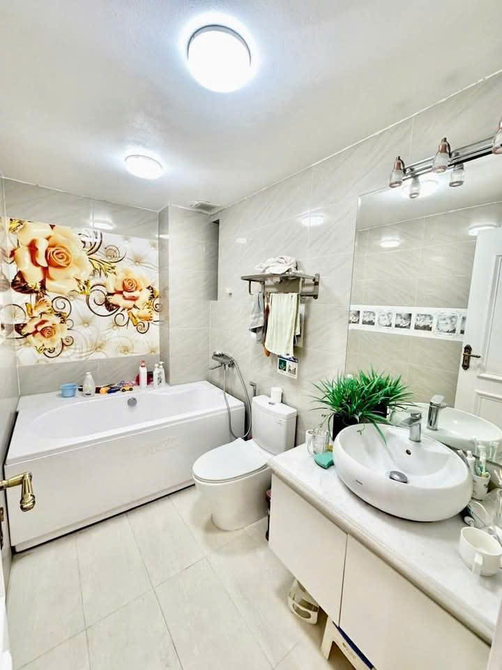 Hơn 5 tỷ nhà 80m2x5T khu Tả Thanh Oai gần chợ, ô tô đỗ gần nhà. LH 0989626116 3