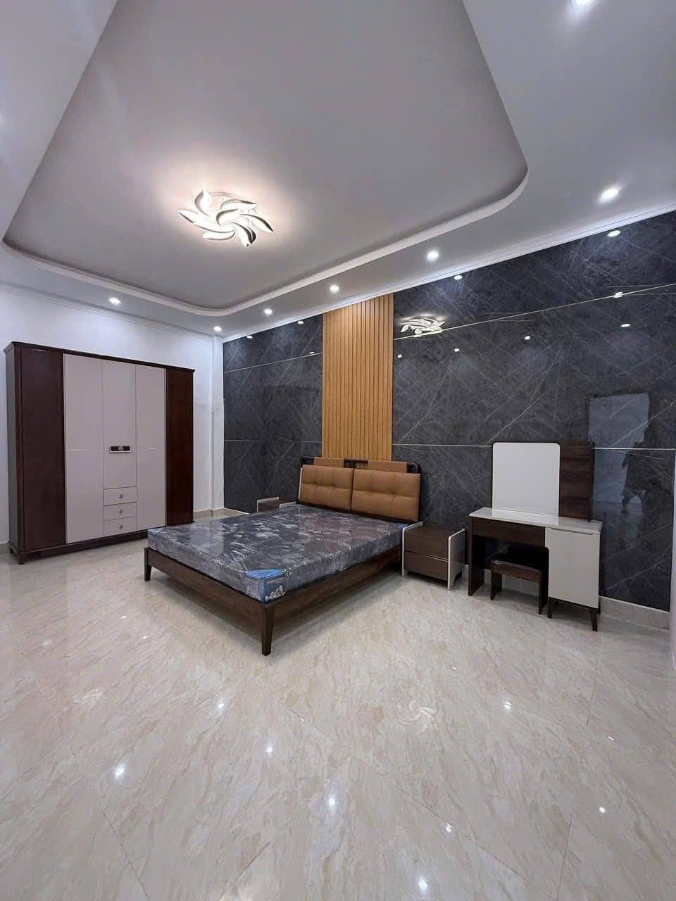 Bán Nhà Đẹp Mặt Tiền KQH Thái Lâm, Phường 4, Đà Lạt giá 8.6 tỷ 2