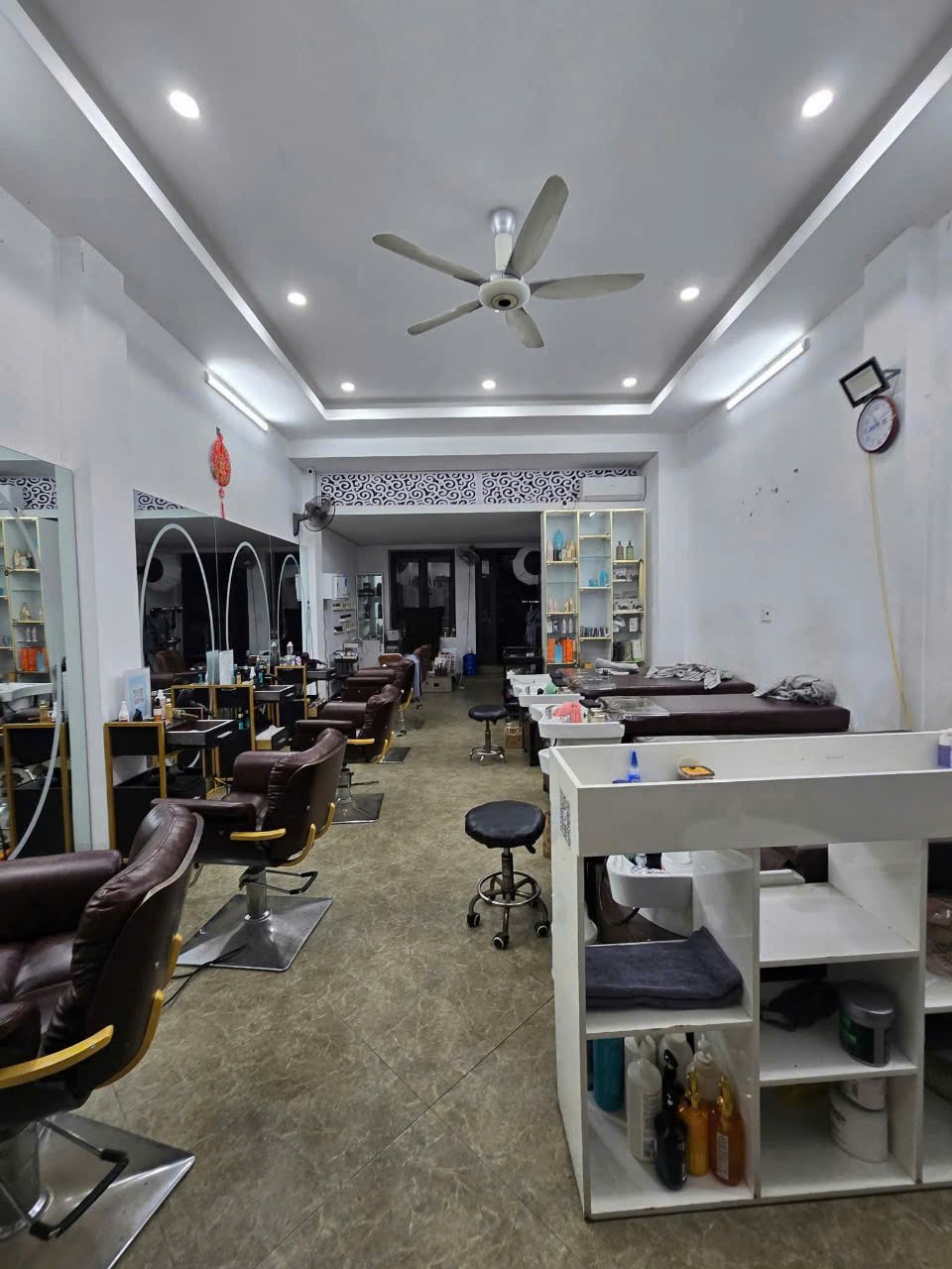 Tôi bán nhà mặt phố Trương Định sầm uất gần phố Minh Khai 52m2 chỉ 12.x tỷ. LH 0989626116