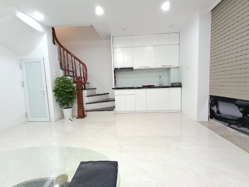 BÁN GẤP NHÀ MINH KHAI – MẶT NGÕ – KINH DOANH – 30m² – 3 TẦNG – NHỈNH 5 TỶ – ÔTÔ 29 CHỖ ĐỖ CÁCH 2