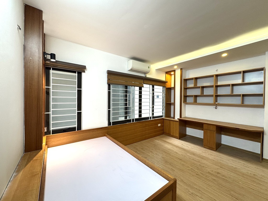 Bán Nhà 5 Tầng Hạ Yên Quyết, Trung Kính, Cầu Giấy, 30m Ra Phố, An Sinh Tốt, Full Nội Thất, Ở ngay 4