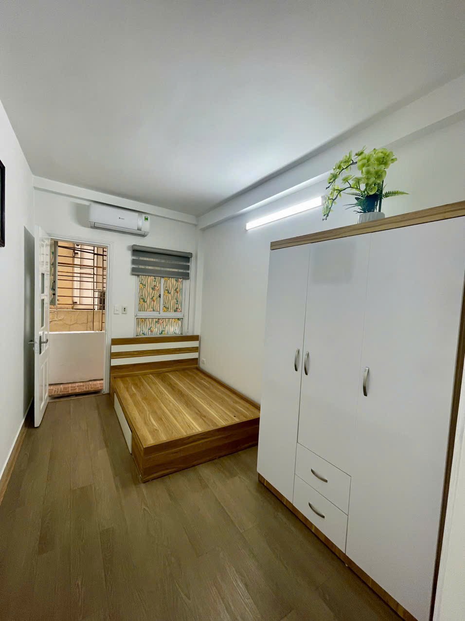 Bán căn hộ CCMN ngõ 358 Bùi Xương Trạch, Thanh Xuân 52m, 2 ngủ, nhà đẹp giá 1.770 tỷ 2