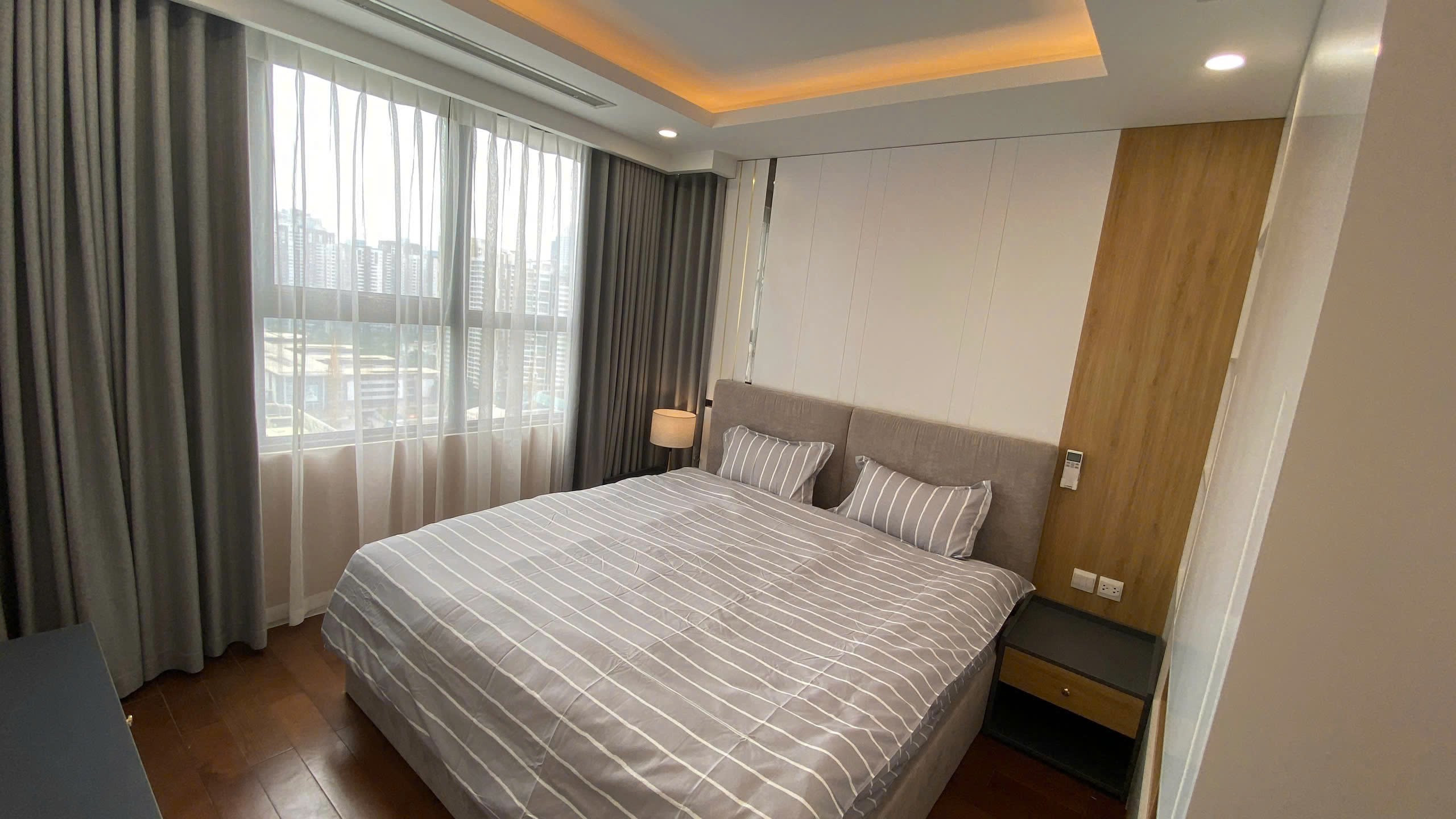Bán căn hộ VINHOMES D'CAPITALE 86m2 - 3PN - giá tốt nhất chỉ 9 tỷ 3