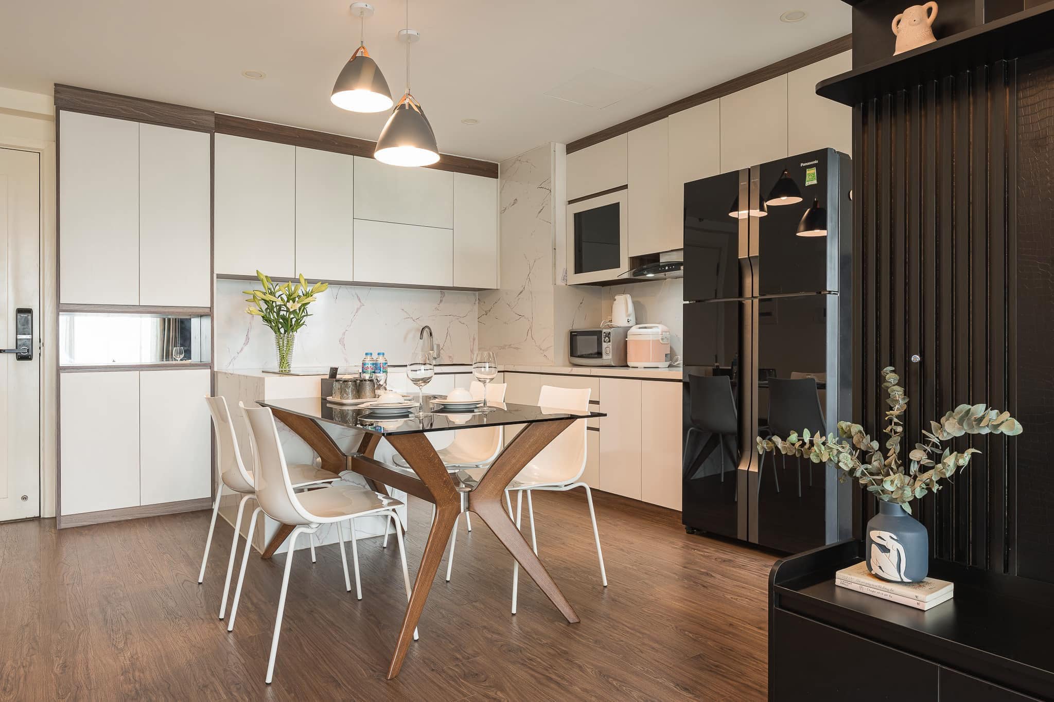 GIÁ CỰC RẺ CHO CĂN HỘ 2 NGỦ VINHOMES D'CAPITALE CHỈ 7.2 TỶ 2