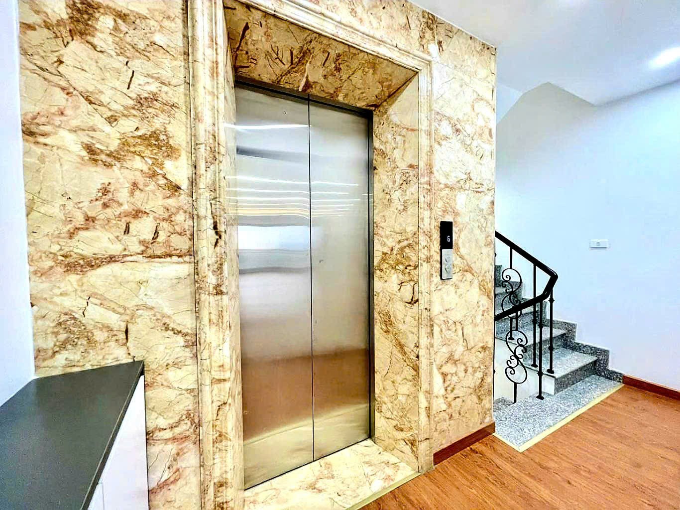 Bán nhà 68m2x6 tầng thang máy, phân lô, oto vào nhà quận Bắc Từ Liêm 3