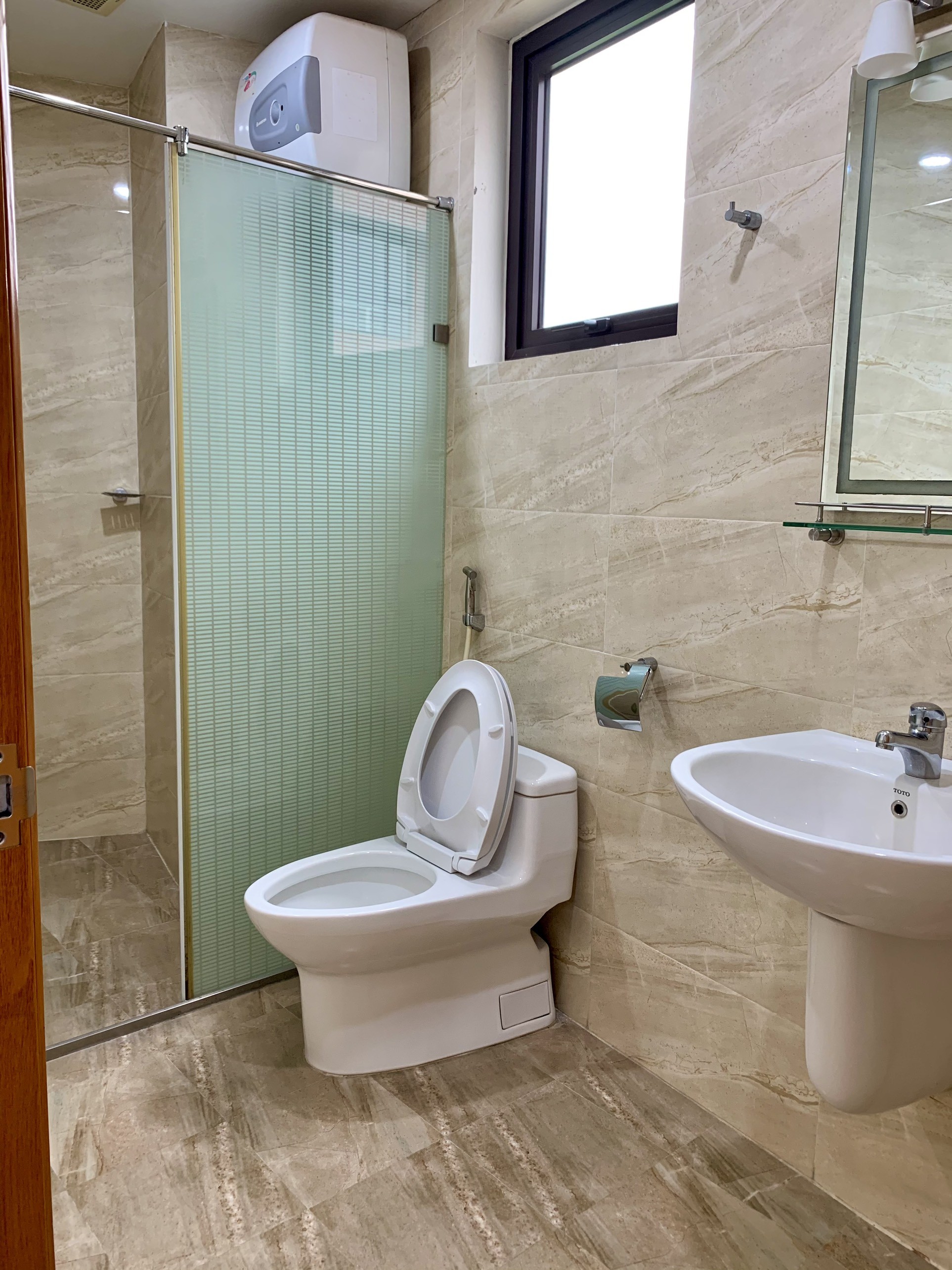 Cho thuê căn hộ 1PN tại Trúc Bạch, Ba Đình, rộng 60m2, có ban công, view hồ rất đẹp 7
