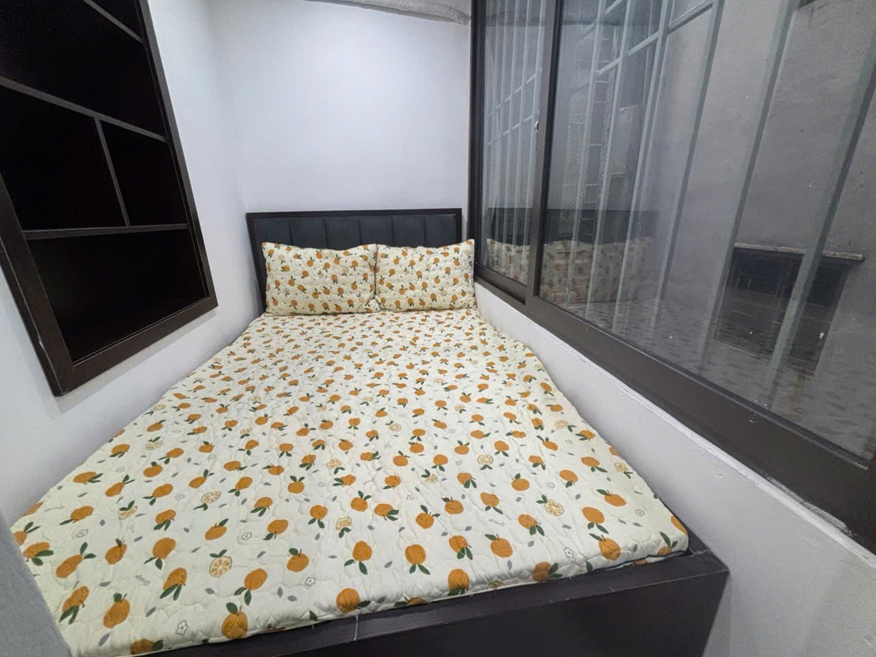 Cho thuê nhà đẹp, THANG MÁY 36m x 7T giá 25 triệu, ở và kinh doanh Đào Tấn, Ba Đình 4