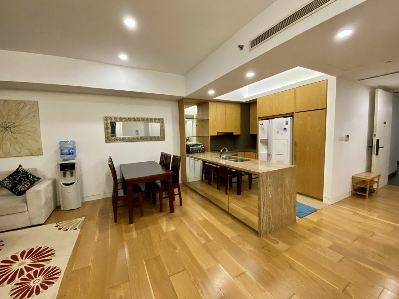Cần bán Căn hộ chung cư đường Xuân Thủy, Phường Dịch Vọng Hậu, Diện tích 100m², Giá Thương lượng 5