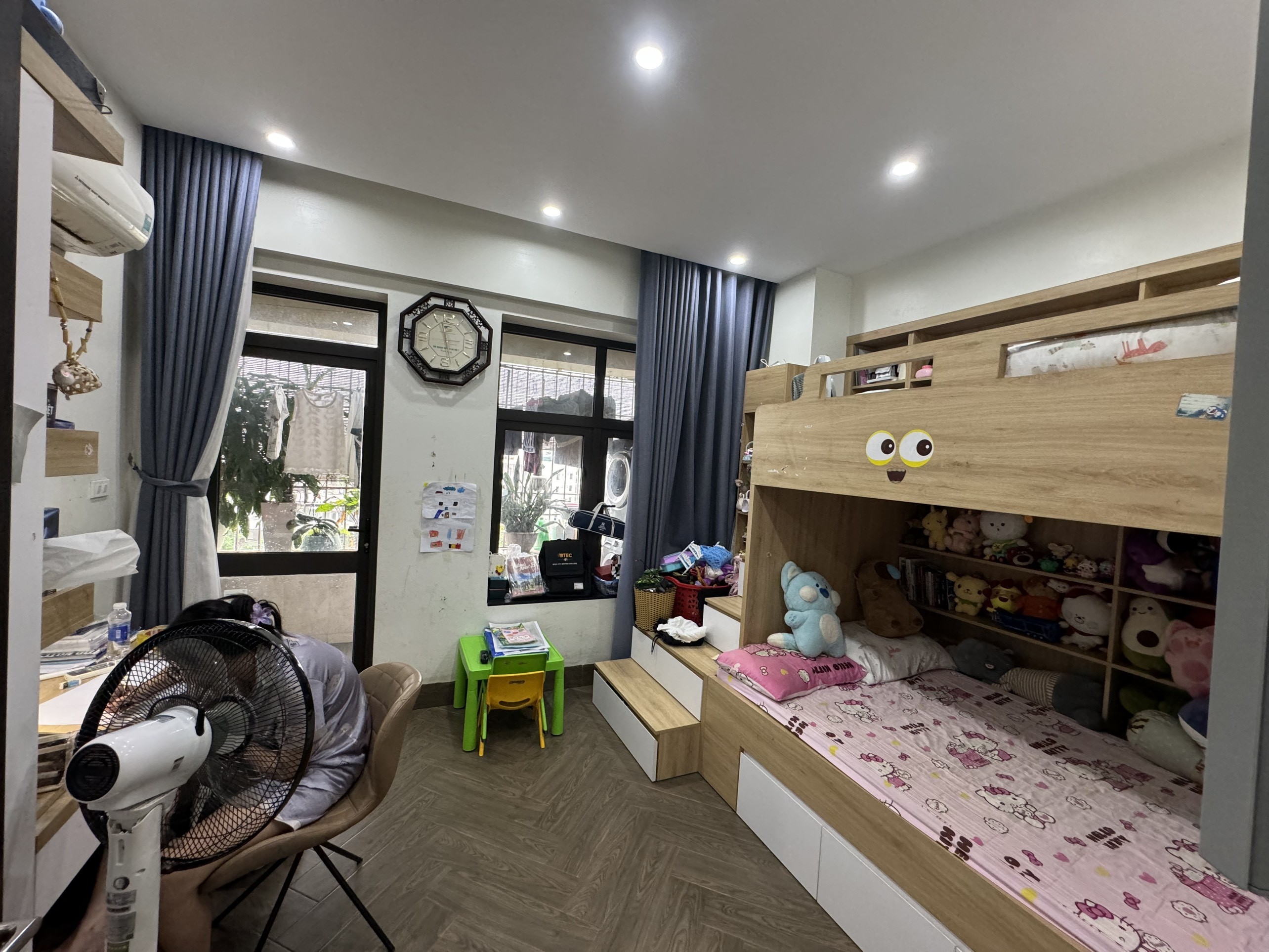 Cần bán Căn hộ chung cư dự án Khu chung cư Xuân La, Diện tích 122m², Giá Thương lượng