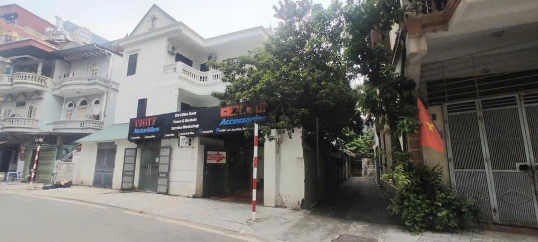 Đất Vàng Lạc long Quân MT 17M lô Góc 3 Thoáng 440M2 Thổ Cư 180 Tỷ 50M Ra Hồ