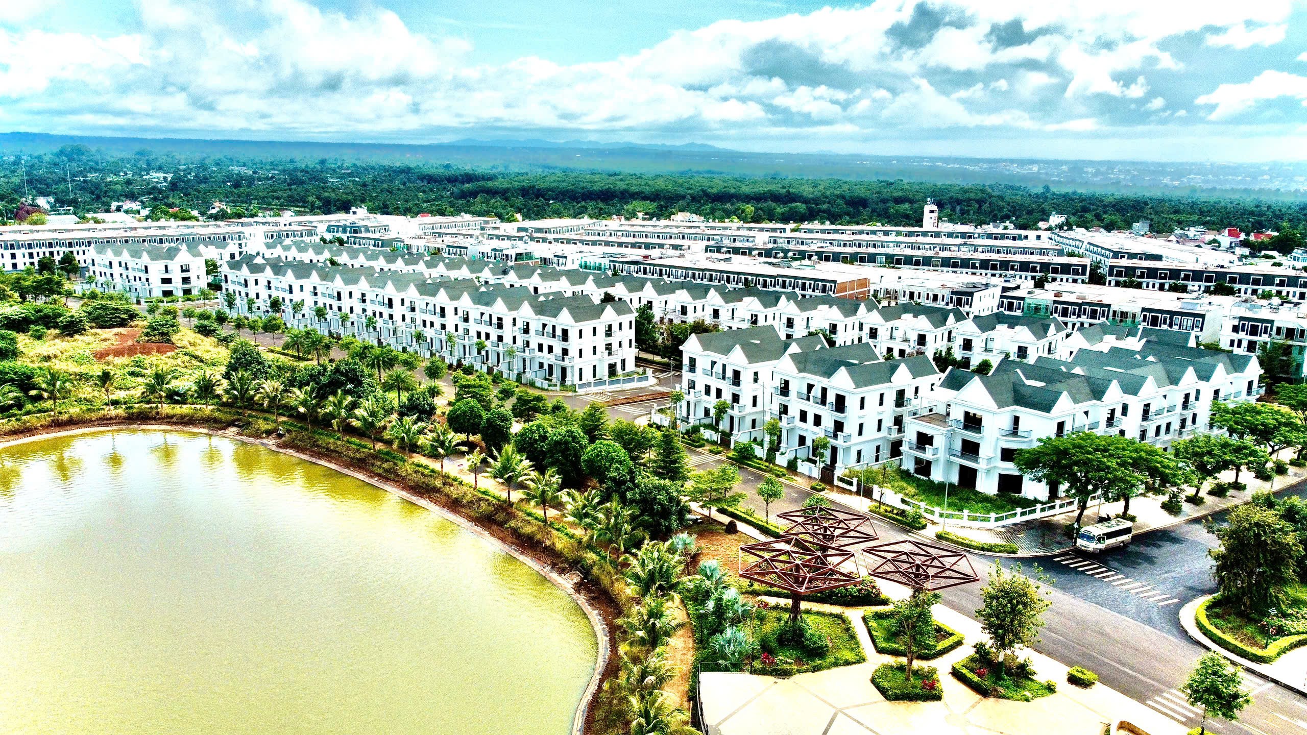 Shophouse mặt tiền Tôn Đức Thắng giá tốt. sẵn sổ. Bàn giao ngay 6