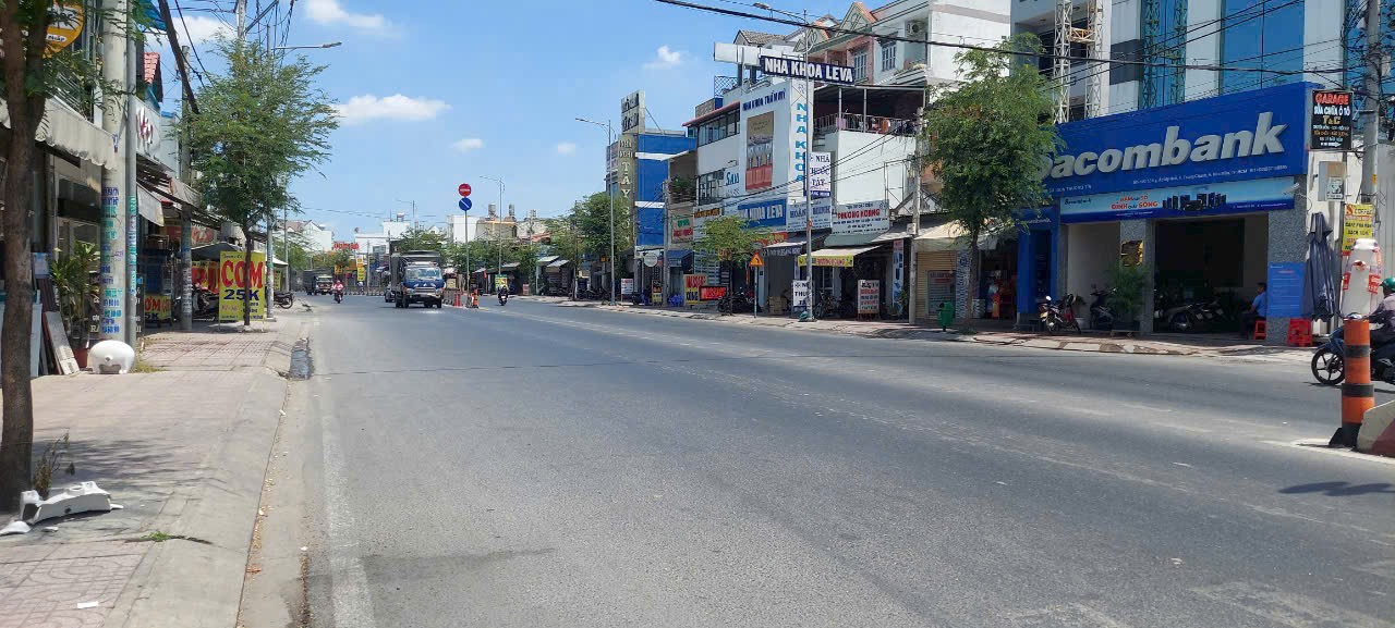 BÁN NHÀ MẶT TIỀN TÔ KÝ – HÓC MÔN – NHÀ 3 LẦU – DTXD 325M² – GIÁ CHỈ 16 TỶ 2