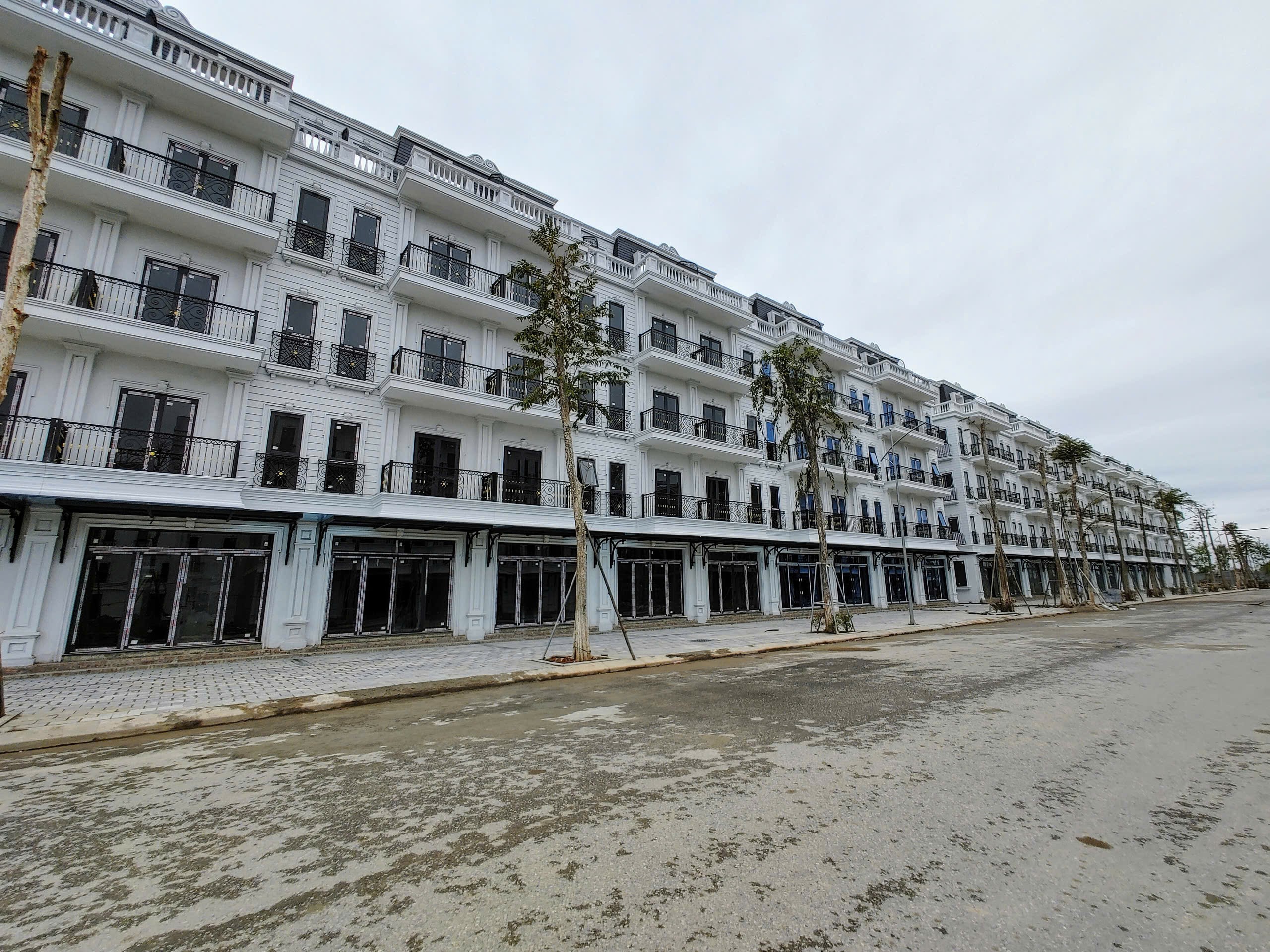 CHỦ NHÀ GỬI BÁN LIỀN KỀ 3 KĐT ĐÔNG DƯƠNG RESIDENCE VIEW LK4 (0915458886) 2