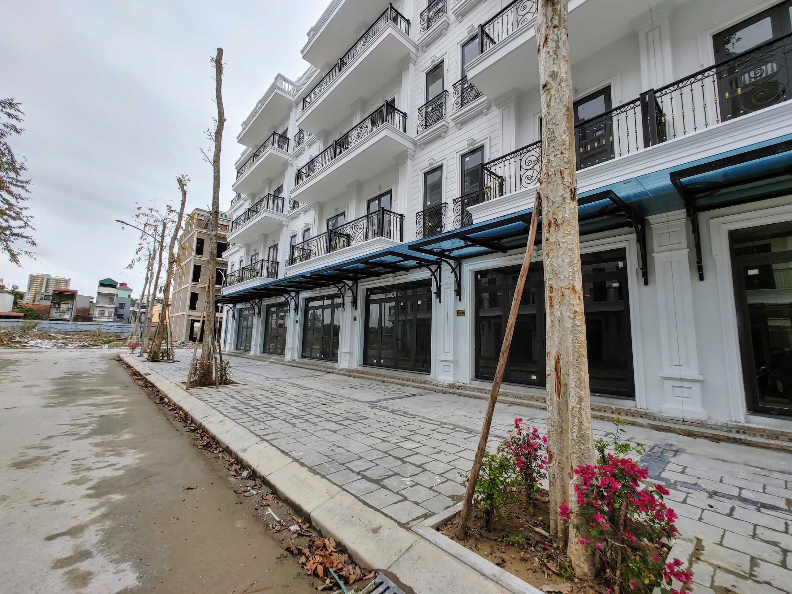 THANH KHOẢN 2 CĂN LK6 ĐƯỜNG 24M ĐÔNG DƯƠNG RESIDENCE – ĐỨC THƯỢNG (0915458886) 4
