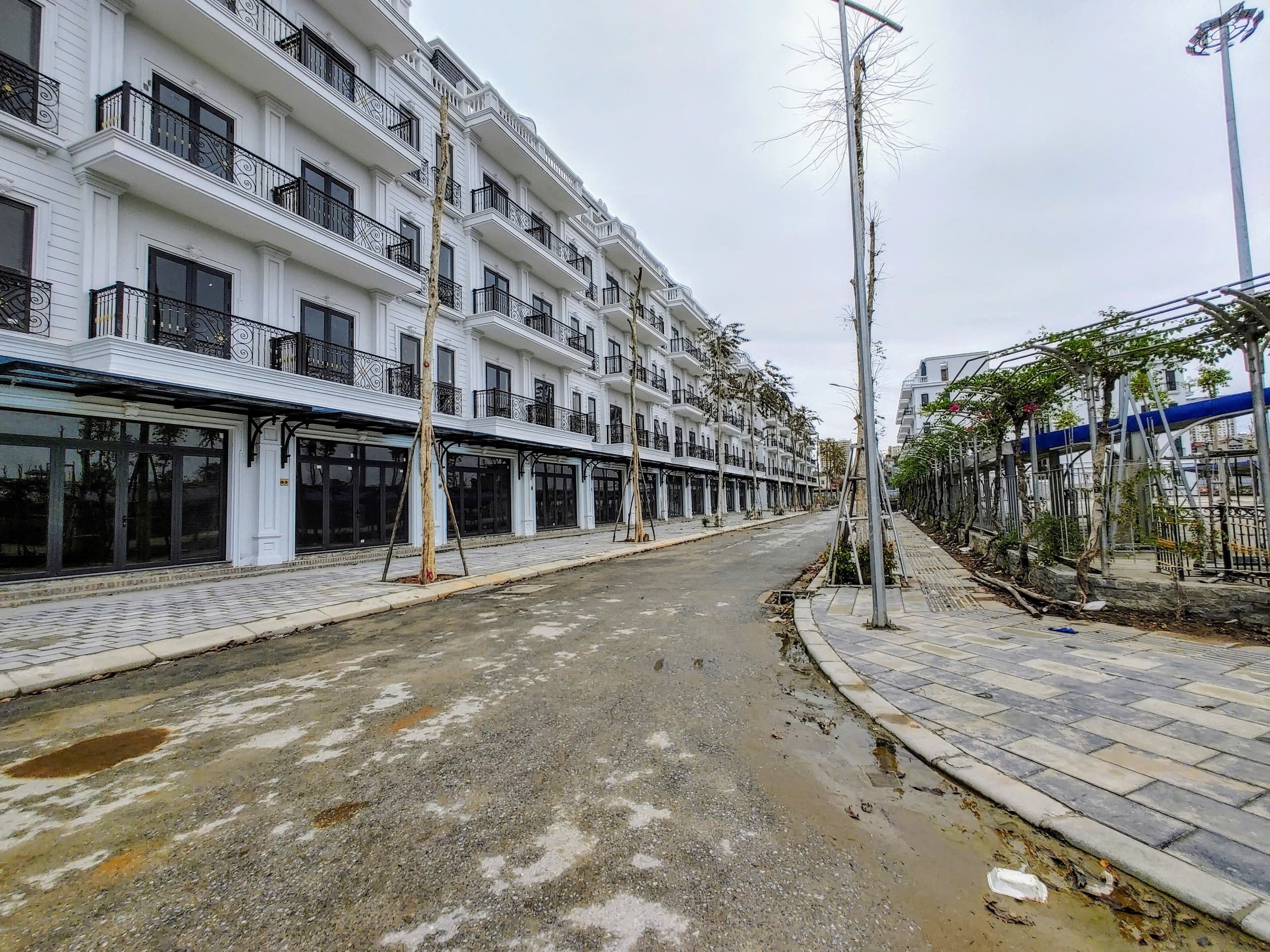 CHỦ NHÀ GỬI BÁN LIỀN KỀ 3 KĐT ĐÔNG DƯƠNG RESIDENCE VIEW LK4 (0915458886) 3