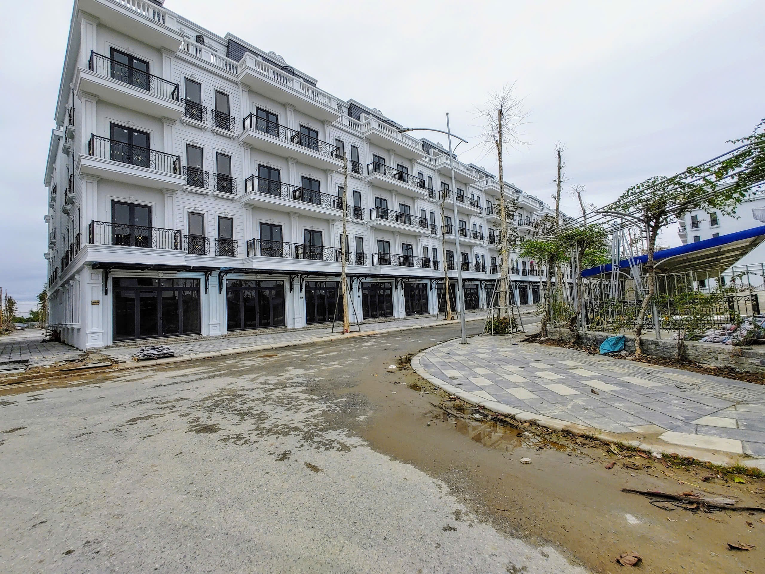 CẦN THANH KHOẢN LIỀN KỀ MẶT TRƯỜNG MẦM NON KĐT ĐÔNG DƯƠNG RESIDENCE – ĐỨC THƯỢNG (0915458886) 2