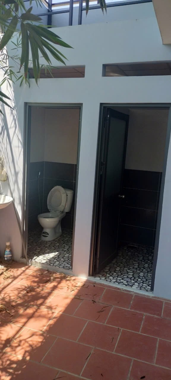 MUa đất tặng nhà 1 trệt 1 lầu 172m2 mt TL826B giá ngộp 1 tỏi 7 2