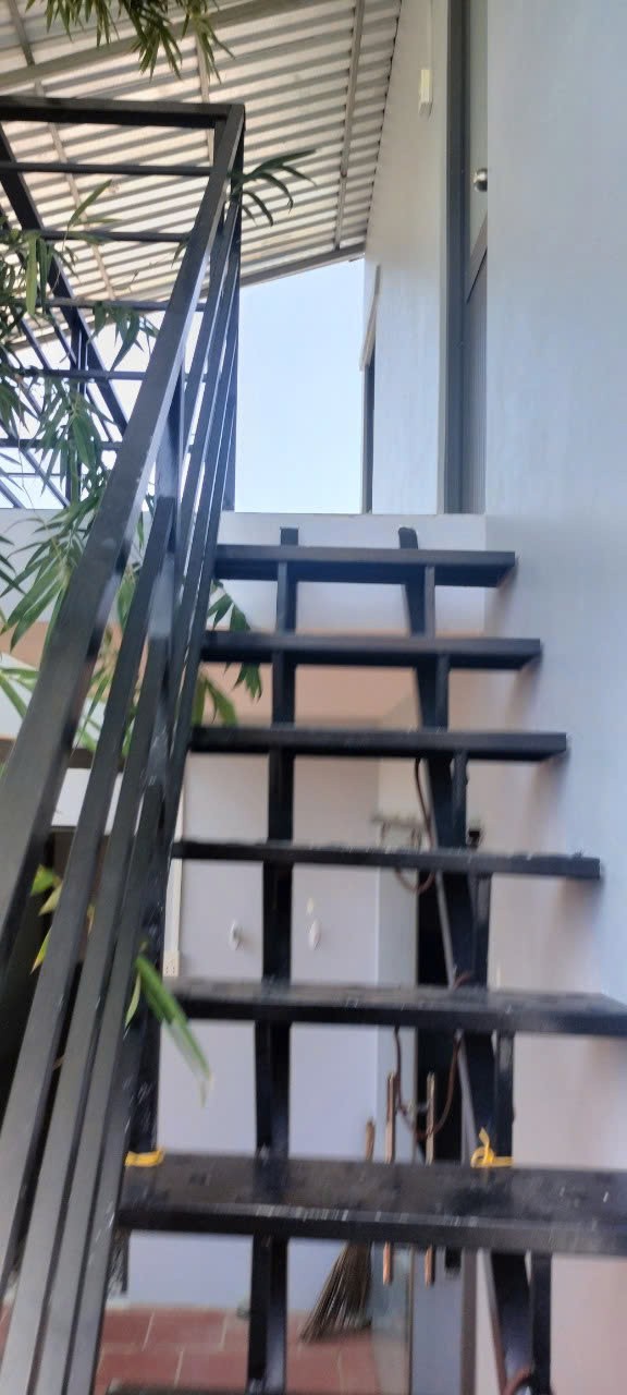 MUa đất tặng nhà 1 trệt 1 lầu 172m2 mt TL826B giá ngộp 1 tỏi 7 5
