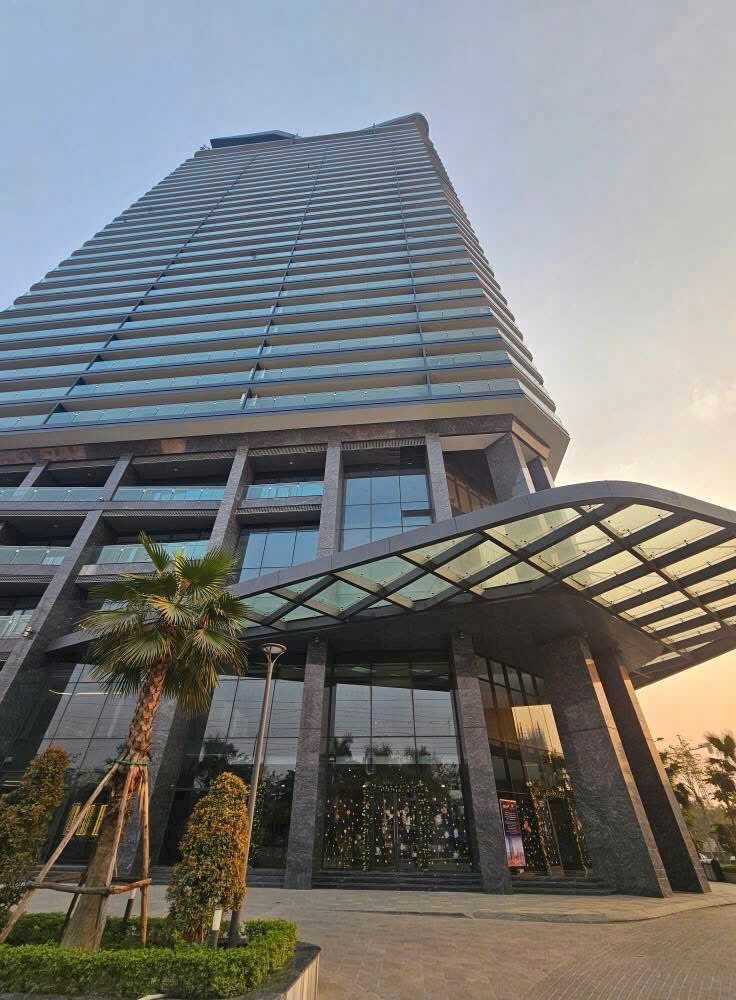 Bán căn Penthouses 6PN ban công trải dài view Hồ Tây, Sông Hồng - Ciputra - Tây Hồ