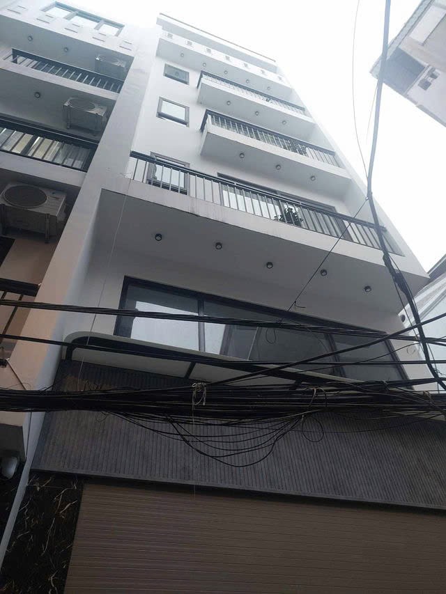 NHÀ MỚI NGÕ THÔNG Ô TÔ Phố Đề Đề-Long Biên 40m2 X 6 tầng, mặt tiền 5m,11.2 tỷ. CÓ THƯƠNG LƯỢNG.