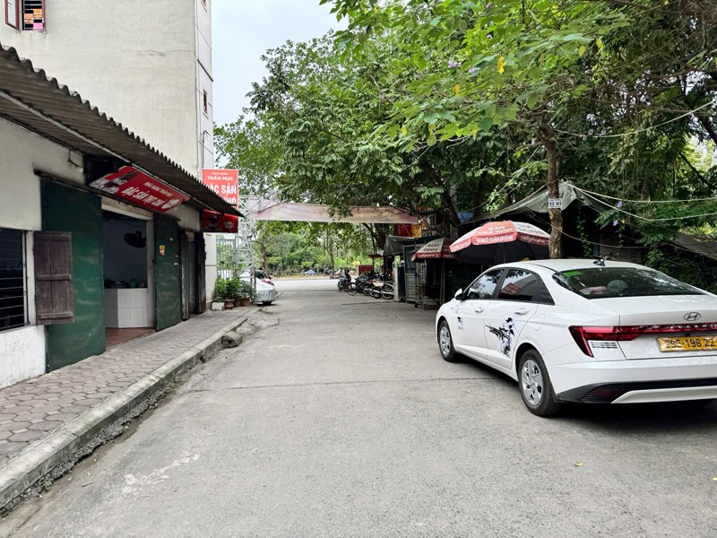 Bán nhà Cổ Bi: 122,5m2, 3 phòng trọ riêng biệt, mặt tiền thoáng đãng - Sổ đỏ chính chủ! 2