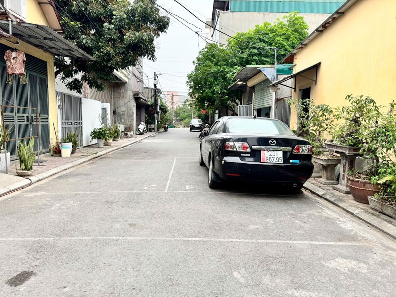 Bán nhà Cổ Bi: 122,5m2, 3 phòng trọ riêng biệt, mặt tiền thoáng đãng - Sổ đỏ chính chủ! 3