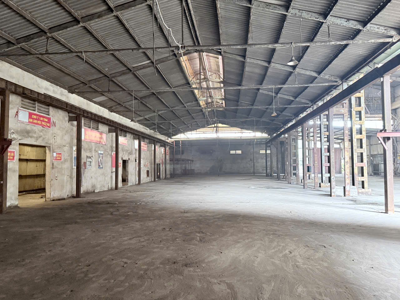 Cho thuê Kho - Nhà xưởng đường Đức Giang, Phường Đức Giang, Diện tích 3000m², Giá Thương lượng