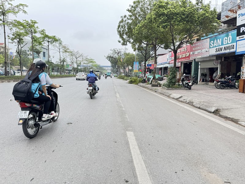 Bán 68,7m2 Nhà cấp 4 mặt Phố Ngô Gia Tự - Hai mặt tiền kinh doanh đỉnh - Cho thuê 13tr/tháng!