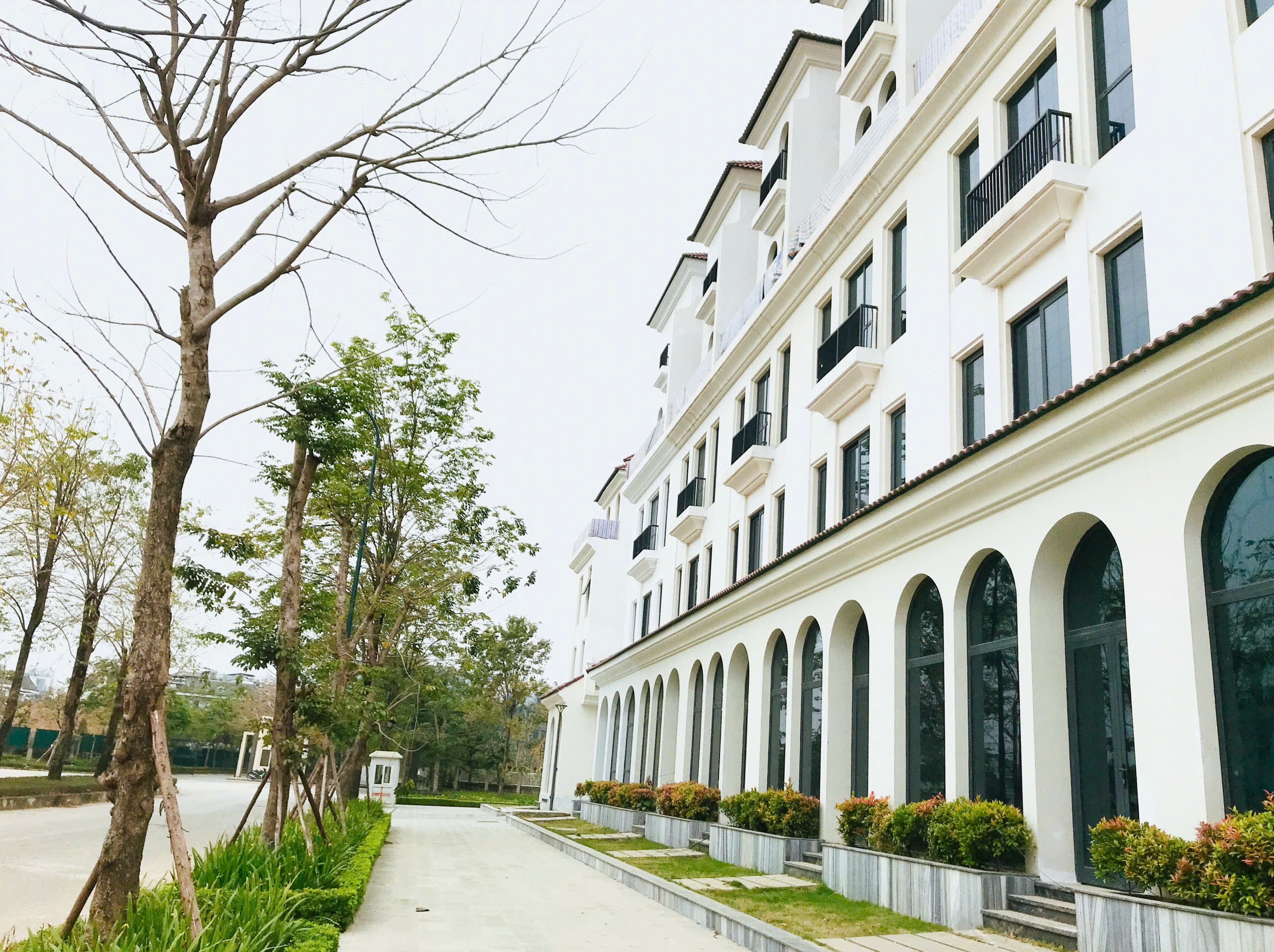 BÁN SHOPHOUSE SUNSHINE GOLDEN RIVER ĐƯỜNG 21M, LÔ GÓC ĐẸP NHẤT NỐT LOTTE MALL -  59 TỶ