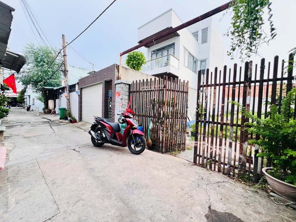 LÔ ĐẤT ĐẸP (21x25) - 522M² - VUÔNG A4 - PHÂN LÔ - XÂY BIỆT THỰ VƯỜN - GIÁP Q12 3