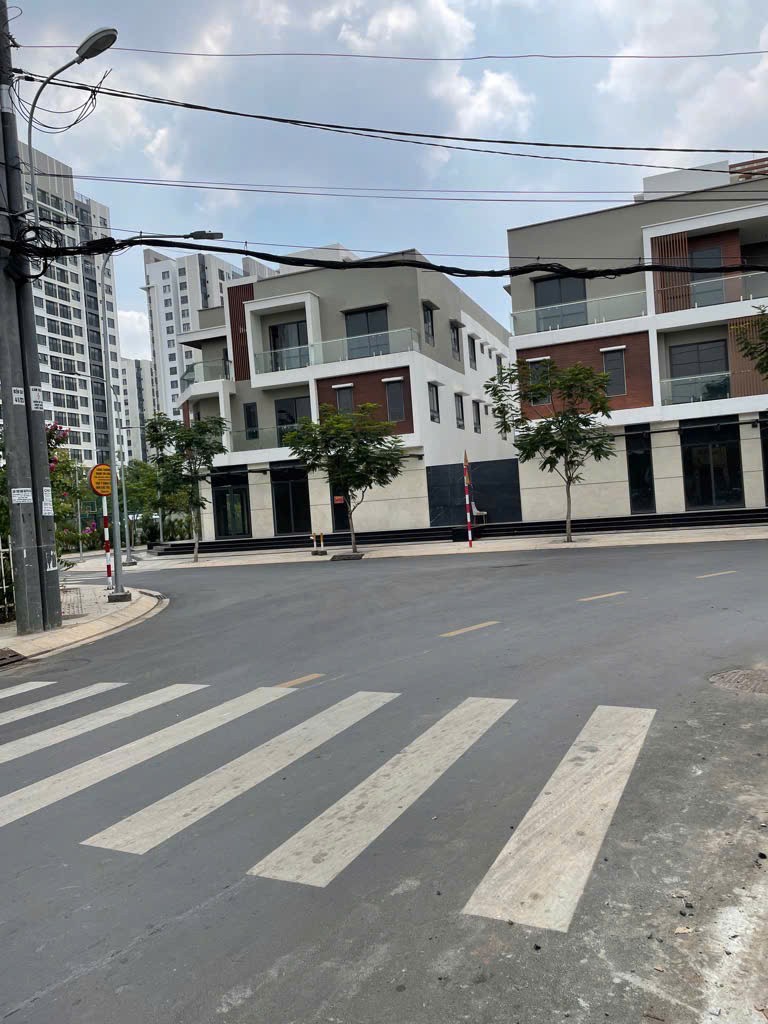NHÀ (8.5x30) MTKD – ĐỐI DIỆN CC PICITY HIGH PARK – 255M² FULL THỔ CƯ 15 TỶ (TL)