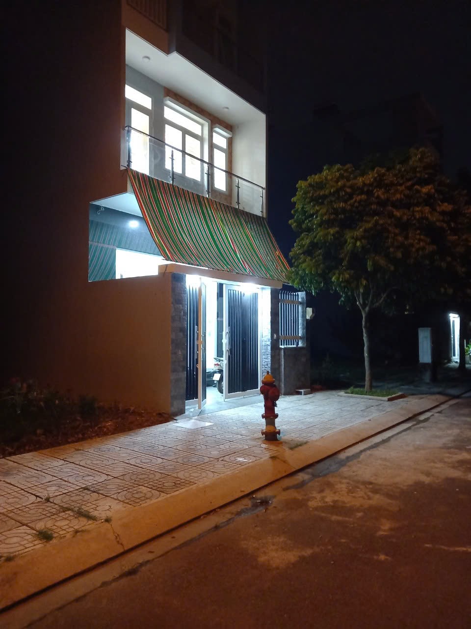 Cho thuê Nhà mặt tiền Phường Phước Long B, Quận 9, Diện tích 85m², Giá 19 Triệu/tháng 5