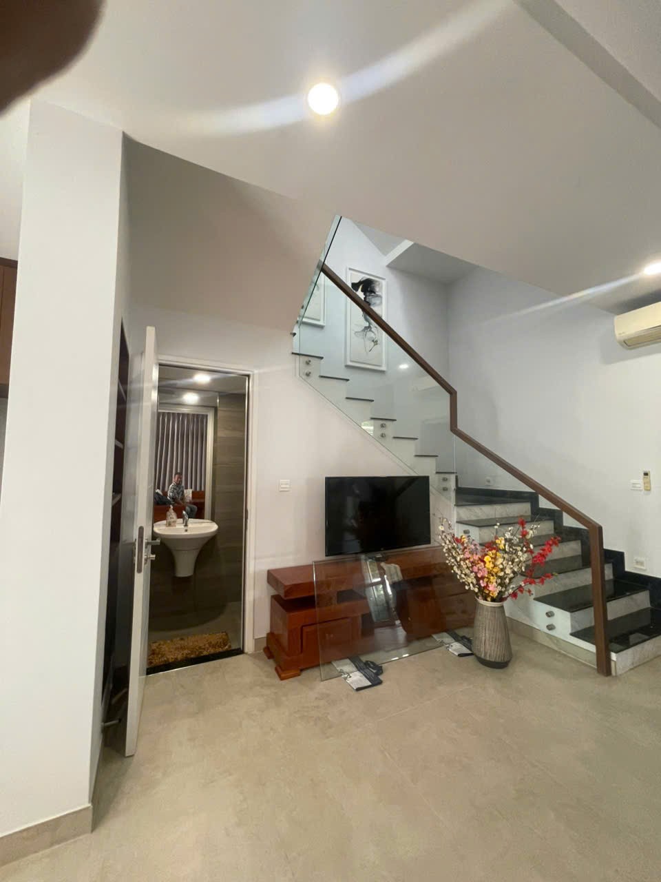 Cho thuê Nhà mặt tiền Phường Phú Hữu, Quận 9, Diện tích 251m², Giá 68 Triệu/tháng 2