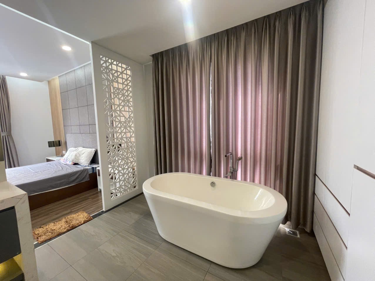 Cho thuê Nhà mặt tiền Phường Phú Hữu, Quận 9, Diện tích 251m², Giá 68 Triệu/tháng 5