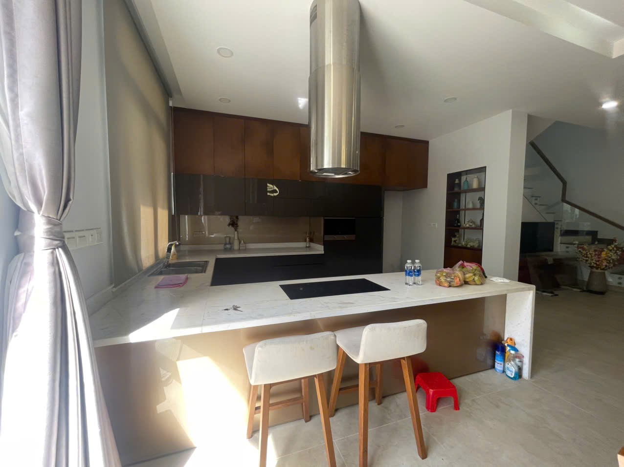 Cho thuê Nhà mặt tiền Phường Phú Hữu, Quận 9, Diện tích 251m², Giá 68 Triệu/tháng