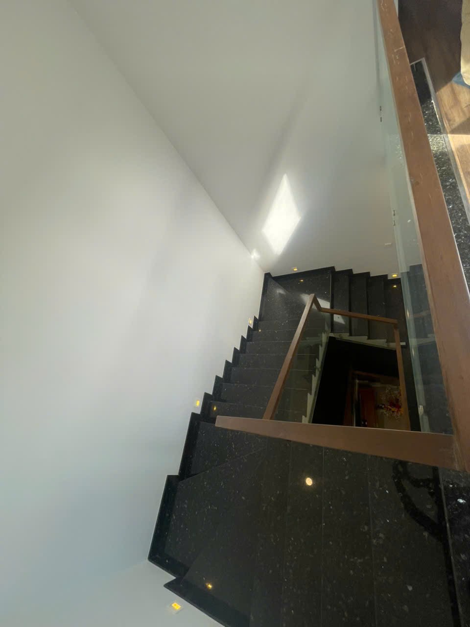 Cho thuê Nhà mặt tiền Phường Phú Hữu, Quận 9, Diện tích 251m², Giá 68 Triệu/tháng 10