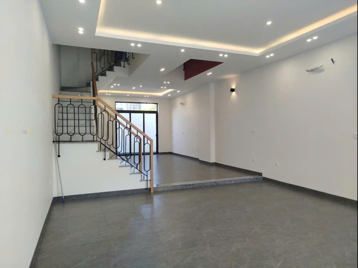 Cho thuê Nhà mặt tiền Phường Phú Hữu, Quận 9, Diện tích 60m², Giá 25 Triệu/tháng 2