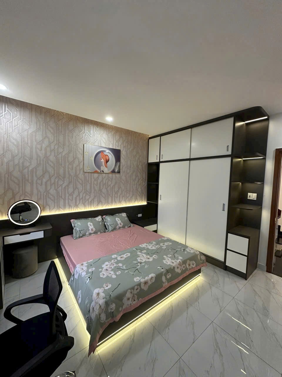 NHÀ MẶT TIỀN THẠNH LỘC 15 4 TẦNG SÂN THƯỢNG VIEW SÔNG GIÁ  6,35 TỶ TL 5