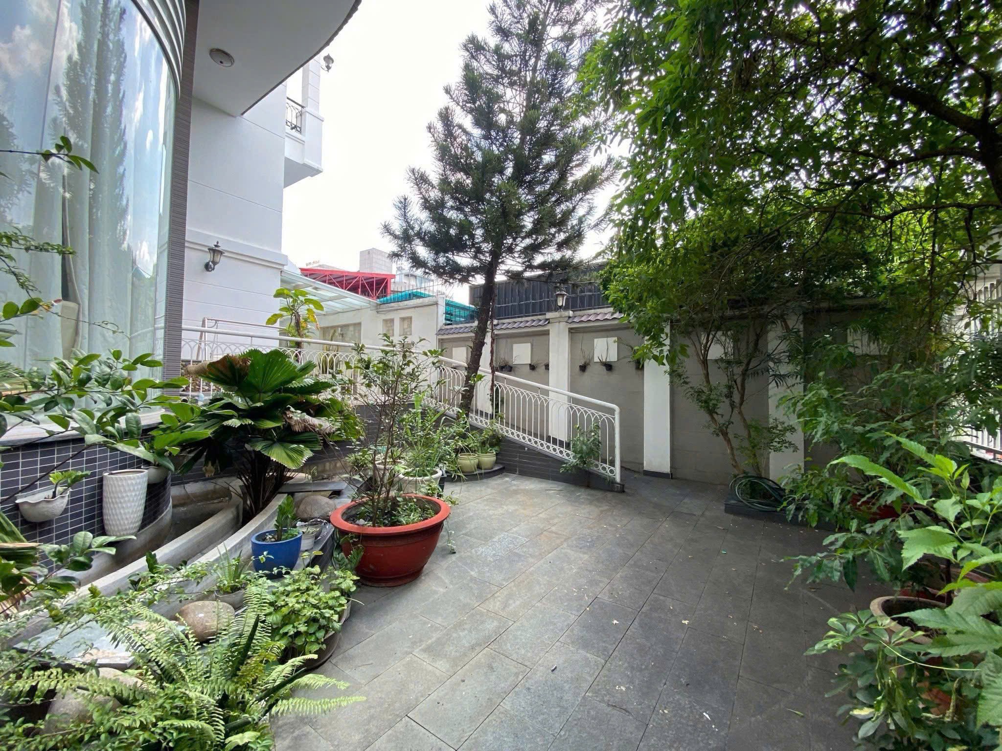 Cho thuê Biệt thự Quận 9, Hồ Chí Minh, Diện tích 342m², Giá 130 Triệu/tháng 6