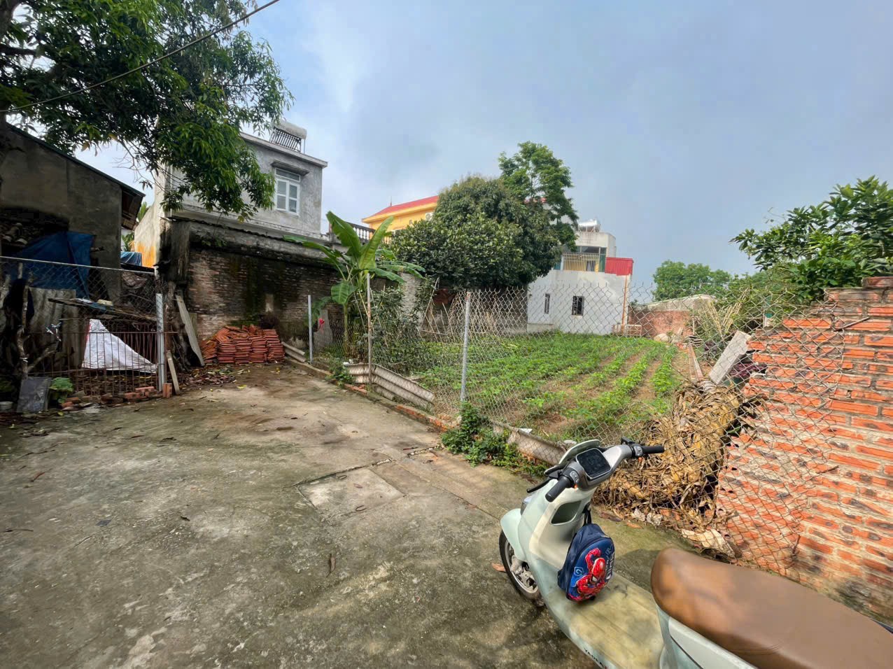 Bán 290m đất thôn 3, Thạch Đà, Mê Linh. Ô tô ngủ trong đất, chia 2 lô cực đẹp 2