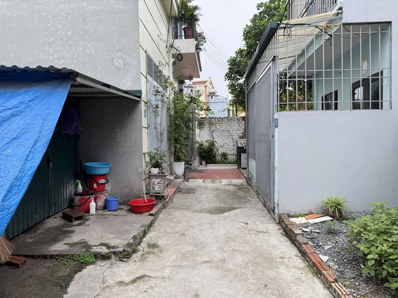 Bán 51m2 đất thổ cư Hoàng Long, Đặng Xá. Cách 50m ra đường ô tô đỗ, hồ điều hòa