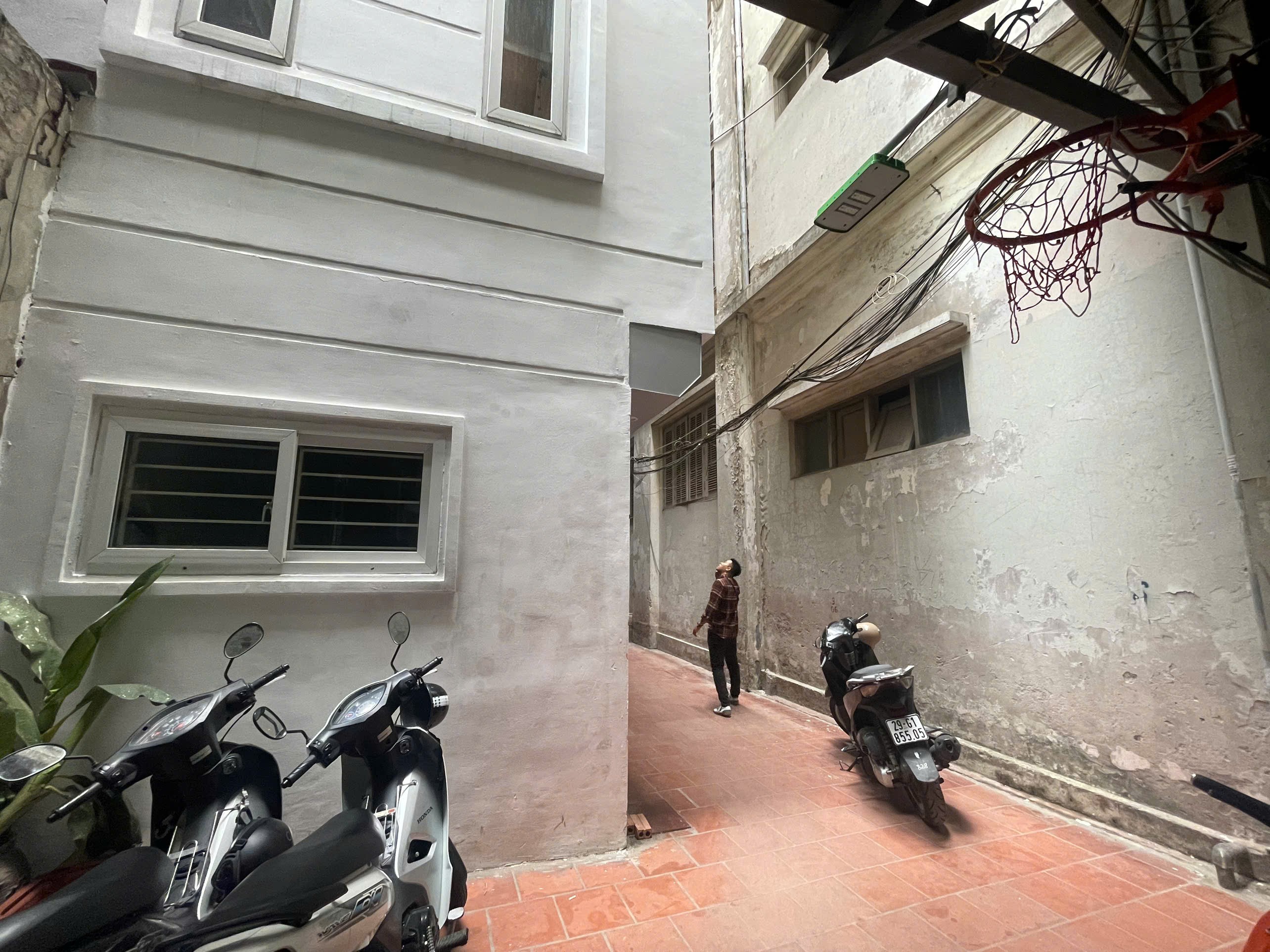 Nhà Yết Kiêu 47M2 5 Tầng Lô Góc 3 Mặt Thoáng 13 Tỷ Gần Phố Ngõ Sạch đẹp